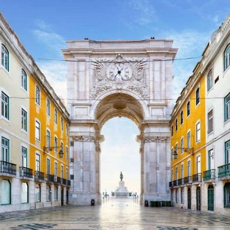 2 Bedroom Apartment For 4 People With Free Public Parking Lisboa Exteriör bild