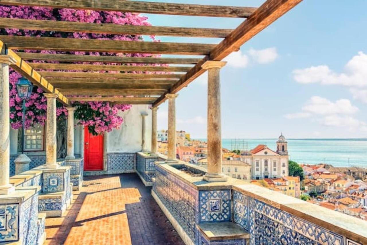 2 Bedroom Apartment For 4 People With Free Public Parking Lisboa Exteriör bild